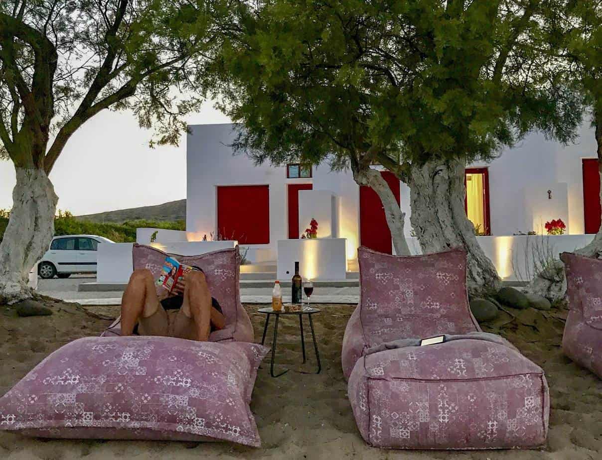 entry to cavanes where to stay on Oia